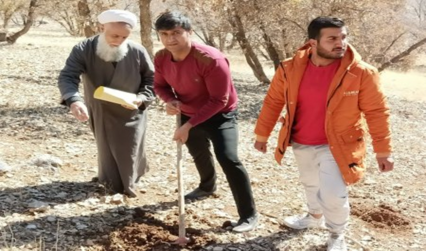 کهگیلویه/ پویش بذر کاری به مناسبت روز دانشجو در منطقه پارک جنگلی یاسوج
