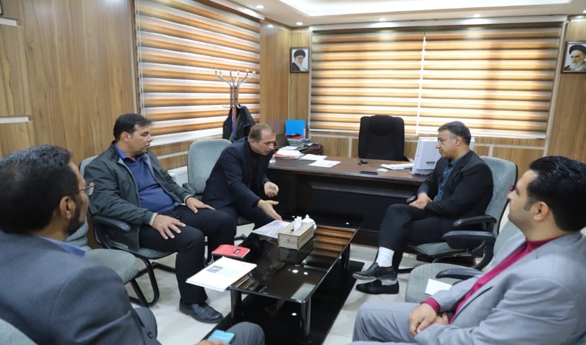  مرکزی/ اعلام آمادگی شرکت ایرالکو در اجرای طرح مردمی کاشت یک میلیارد درخت